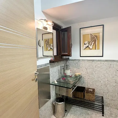 Le Di Vicoli E Mare Maratea